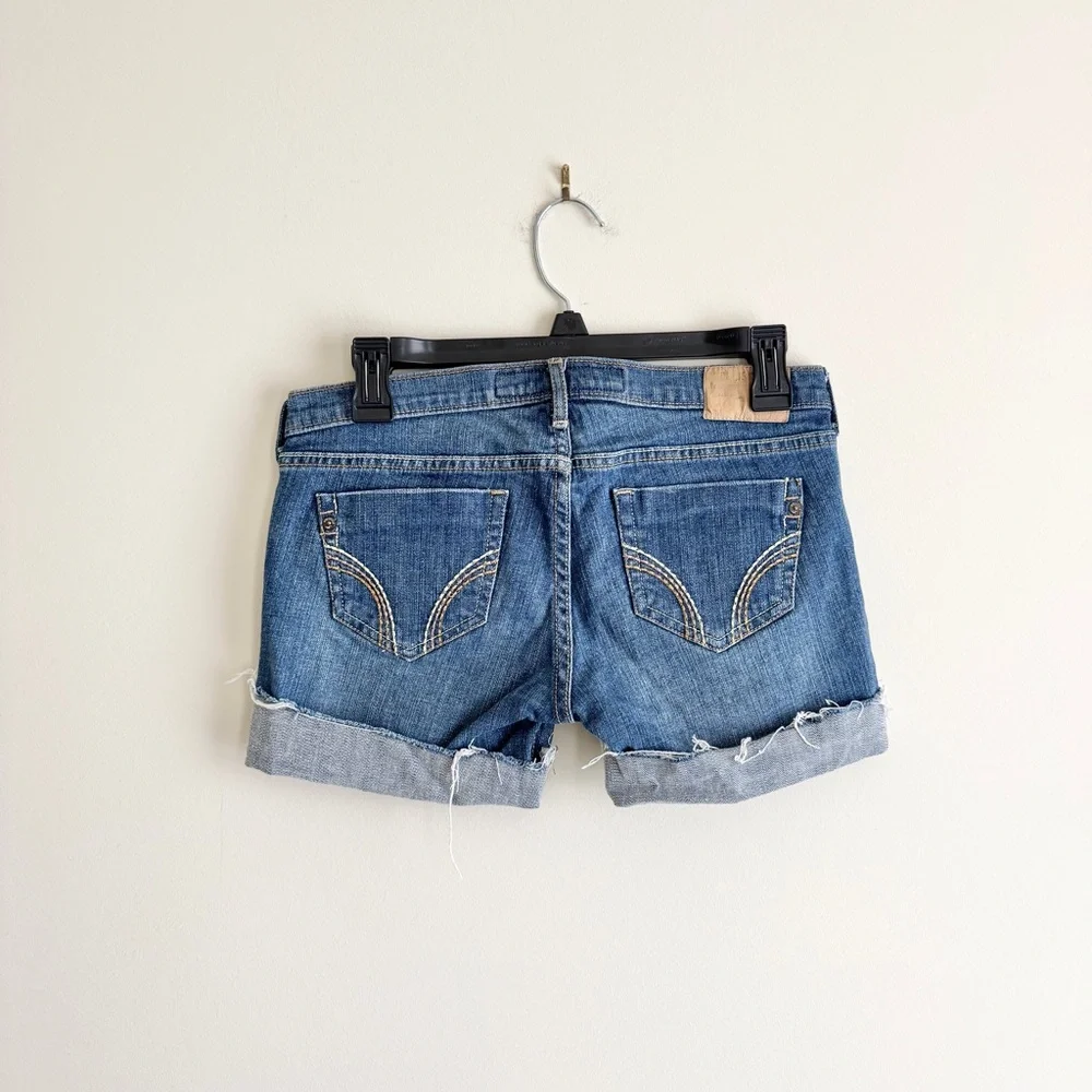 Rare Vintage Hollister Low Rise Denim Cutoff Shorts Medium Wash Size 1 Y2K